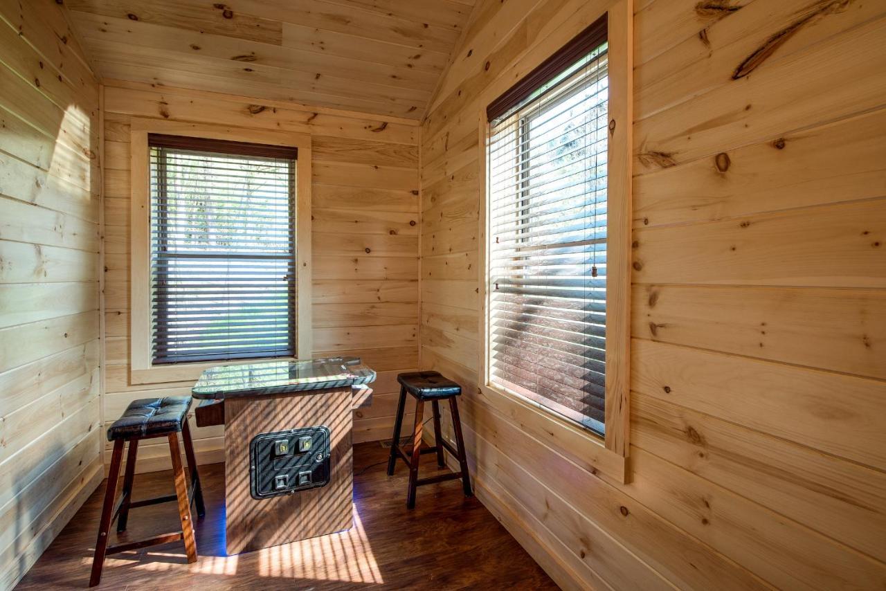 Woodland Escape Villa Pigeon Forge Exterior photo