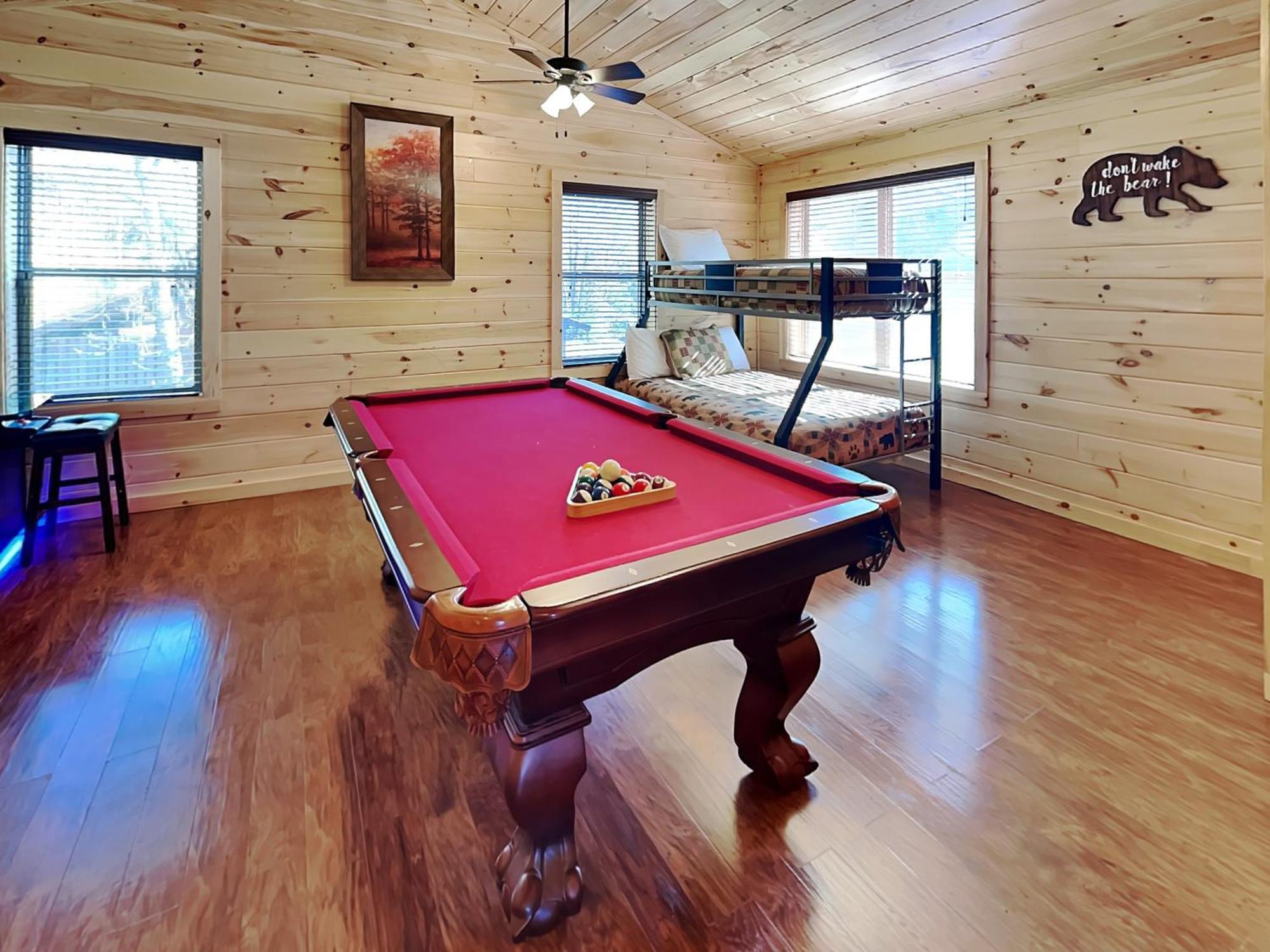 Woodland Escape Villa Pigeon Forge Exterior photo
